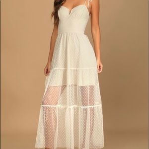 LULU dress perfect for bridal showers! Size Small